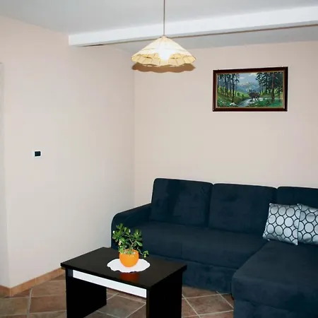 Family Friendly House With A Swimming Pool Brest Pod Uckom, Istria - Sredisnja Istra - 13005 * Lupoglav (Istria)